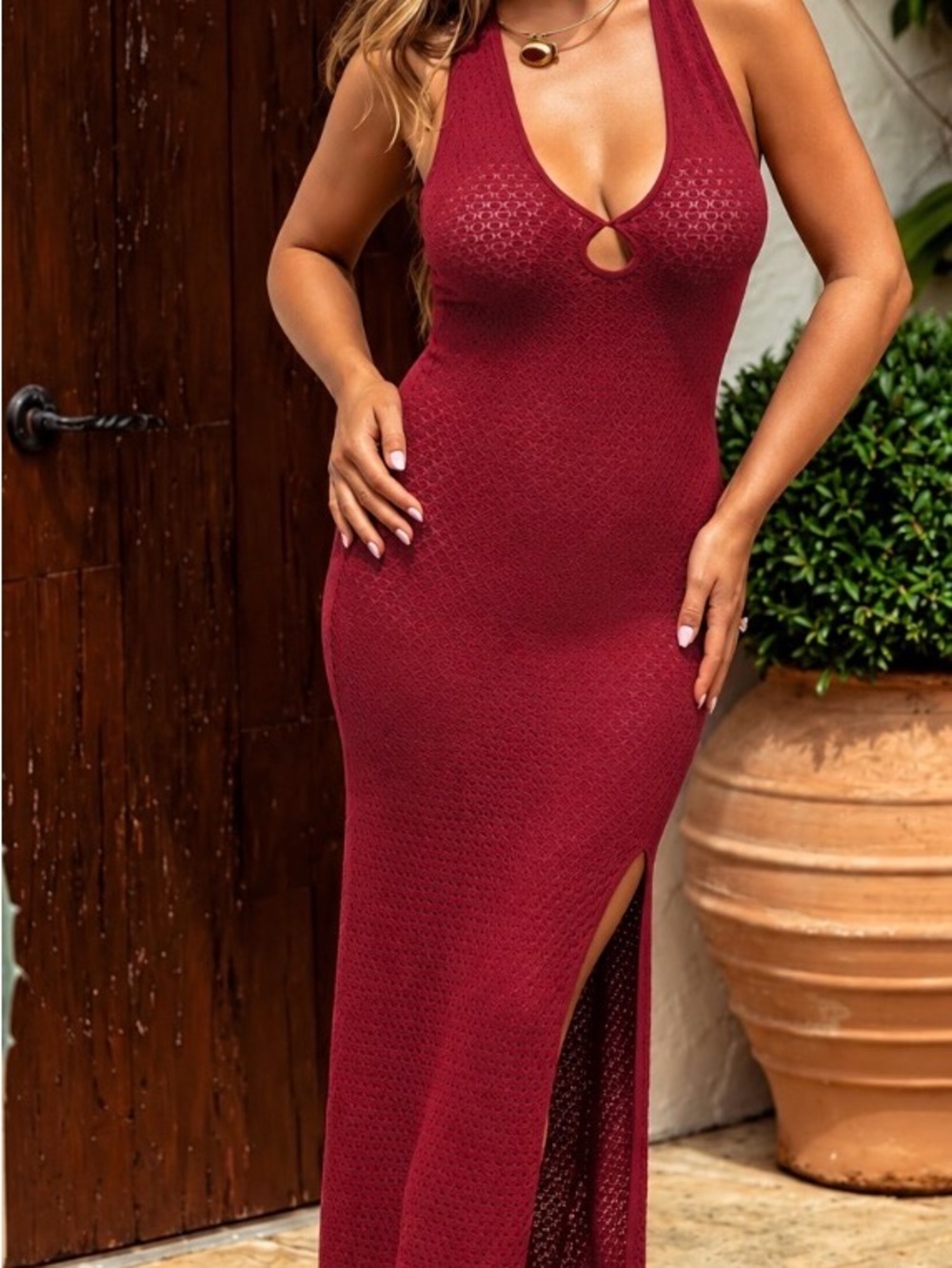 Cupshe Sleeveless Wine Red Halter Maxi Dress with Front Keyhole